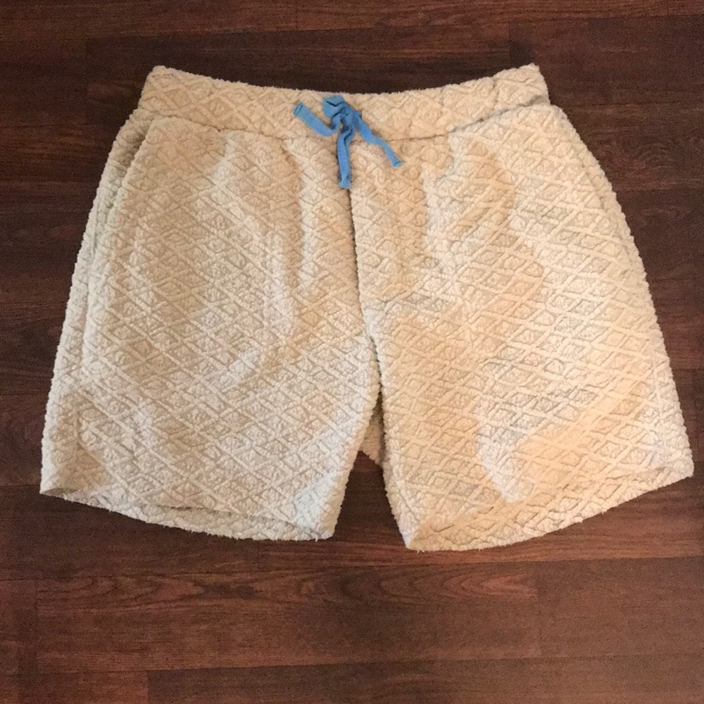 Chubbies White Sherpa Yeti Shorts (medium)